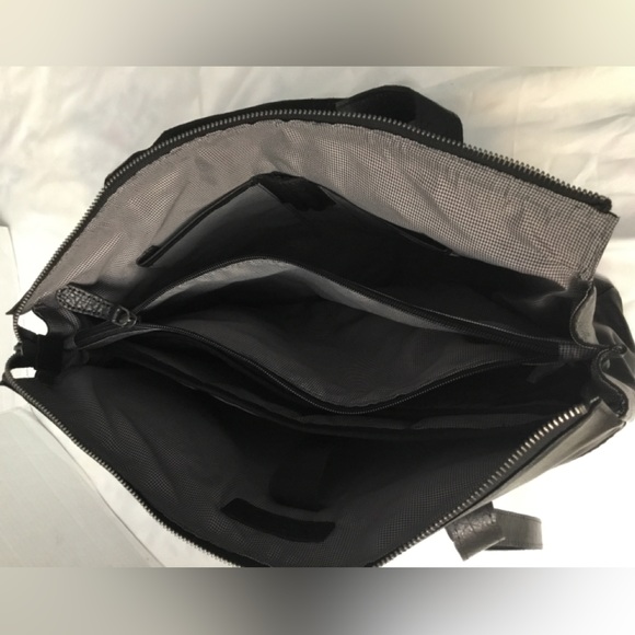 SPIKE & SPARROW pocketbook - Picture 2 of 16